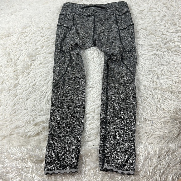 Lululemon Tight Stuff Tight II Chakra Print Alpine White Black - Picture 6 of 7